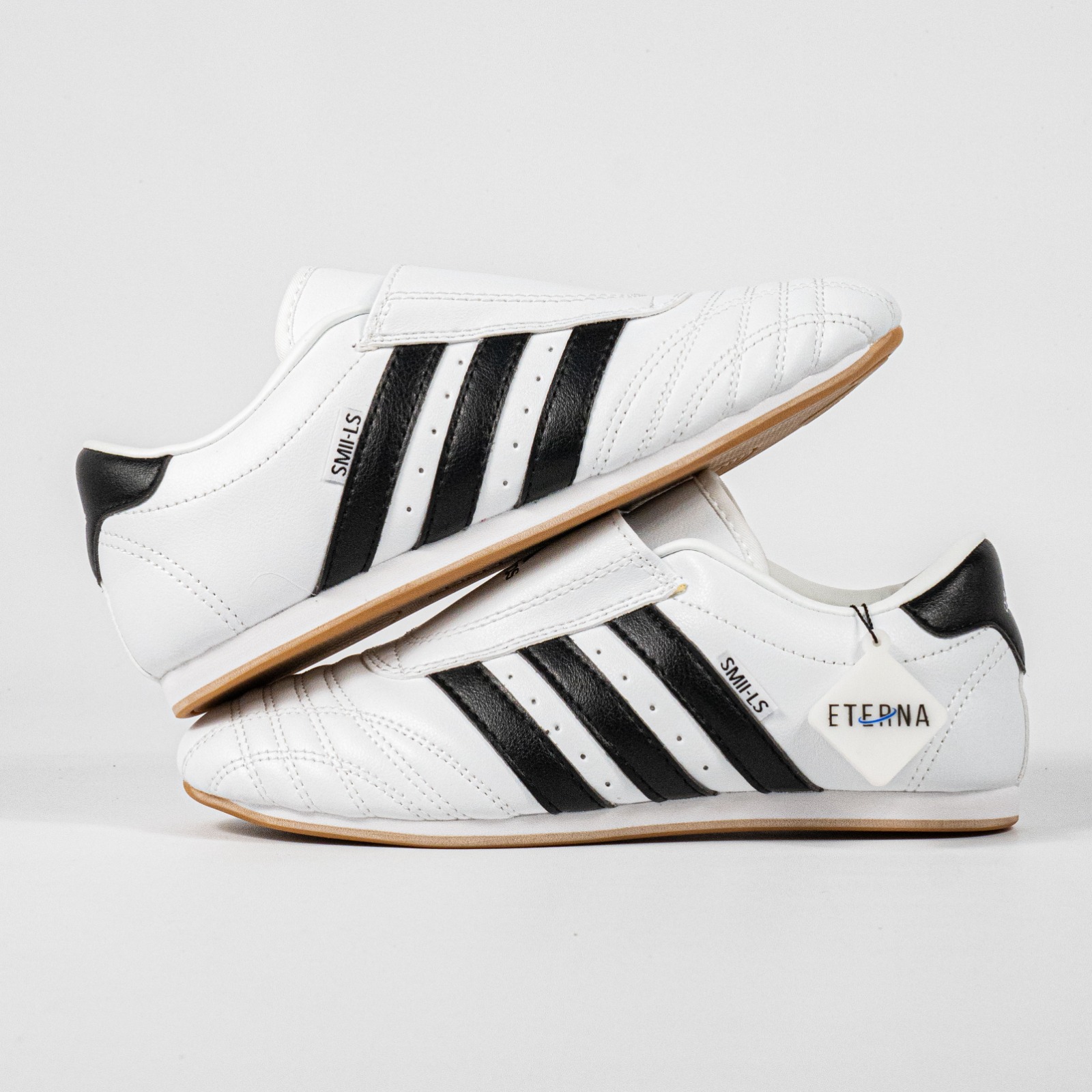 Sepatu Adidas Casual Taekwondo White Black Gum Leather Sneakers Authentic - Image 5