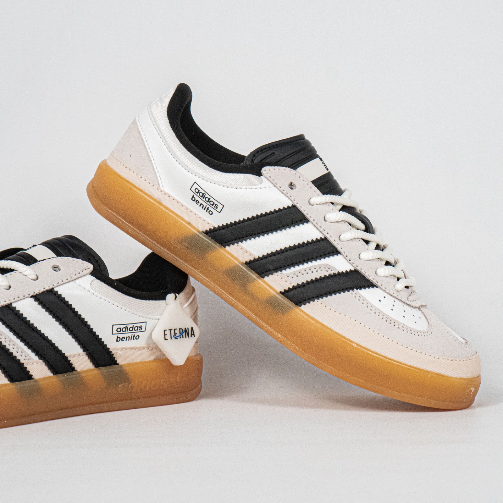 Sepatu Adidas Gazelle Indoor Bad Bunny White Black Gum Sneakers Casual Pria - Image 3