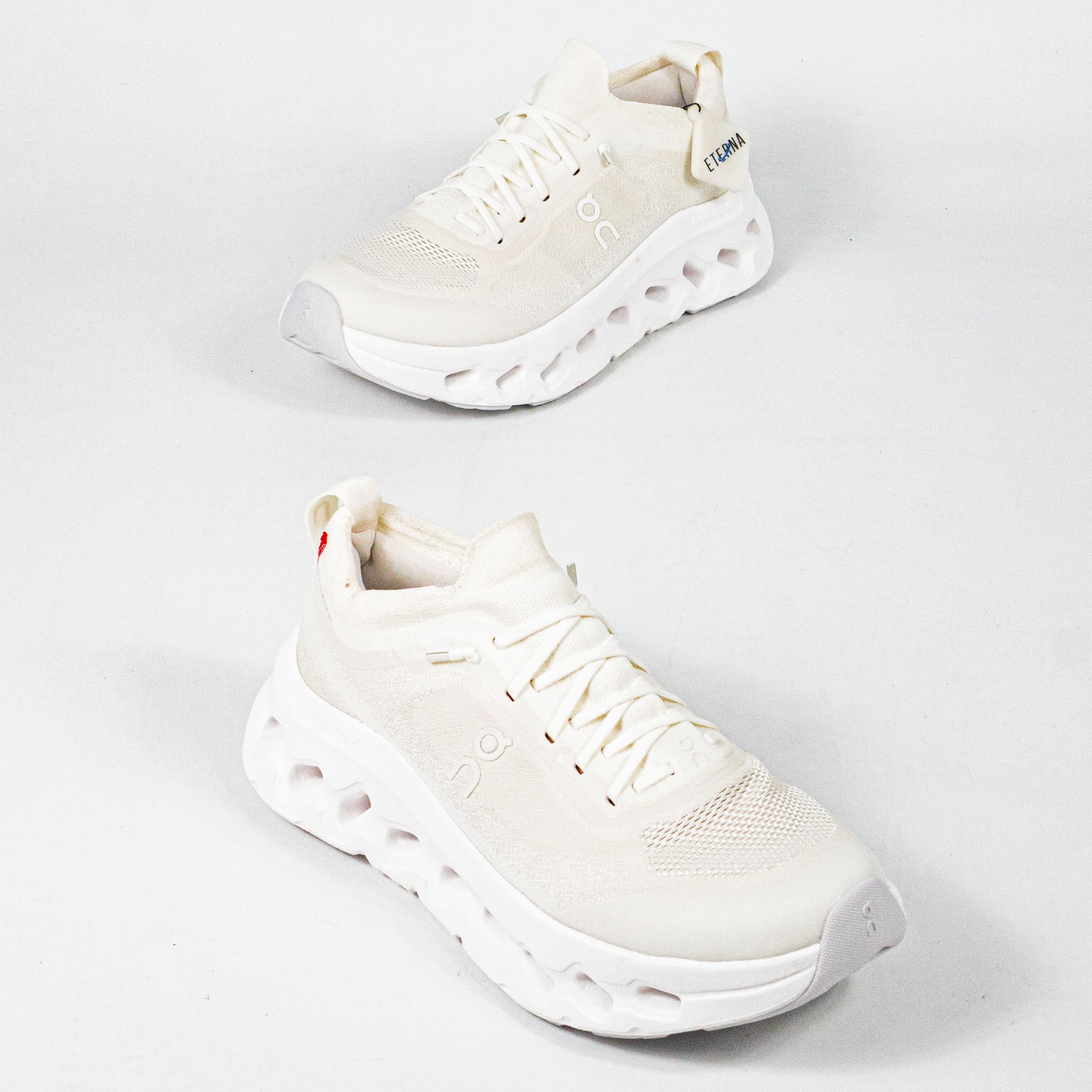 Sepatu On Running Cloudtilt Moon White Frost Sneakers Authentic - Image 5