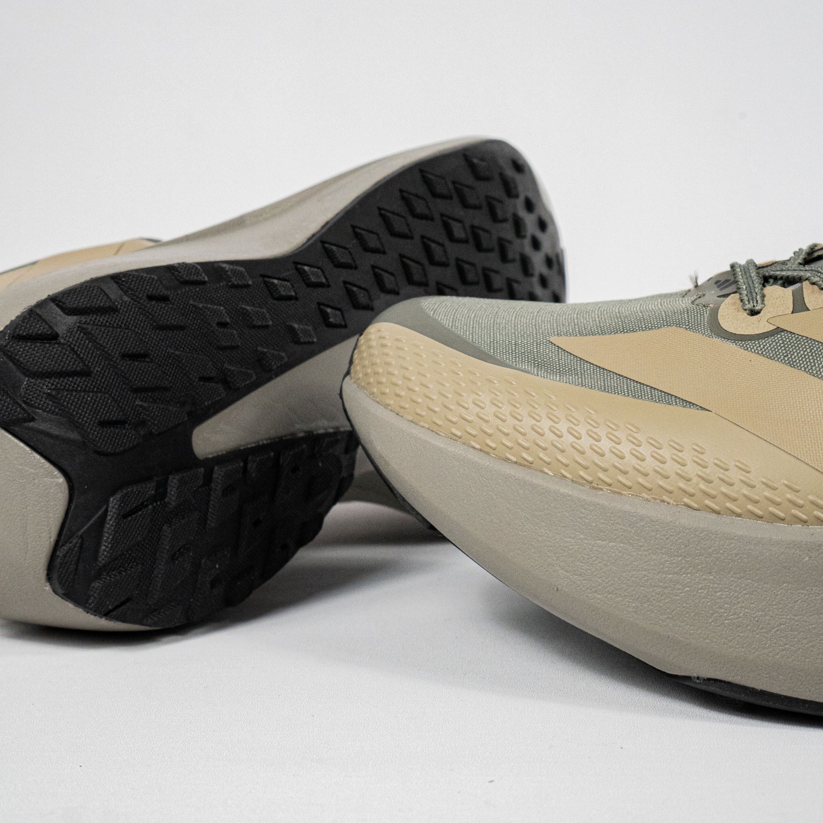 Sepatu Adidas Adizero EVO SL ATR Sesame Ash Sneakers Authentic - Image 2