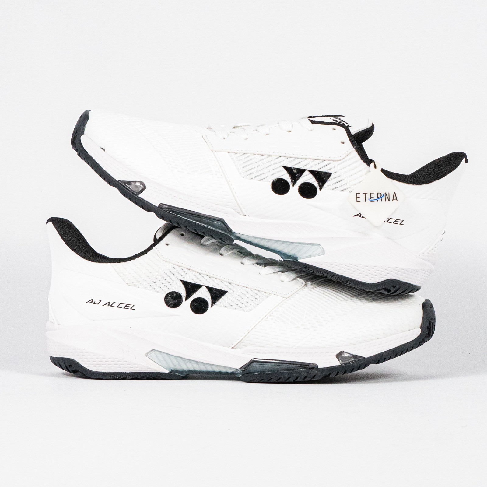 Sepatu Yonex Power Cushion AD-ACCEL Clay White Black Sneakers Authentic - Image 4