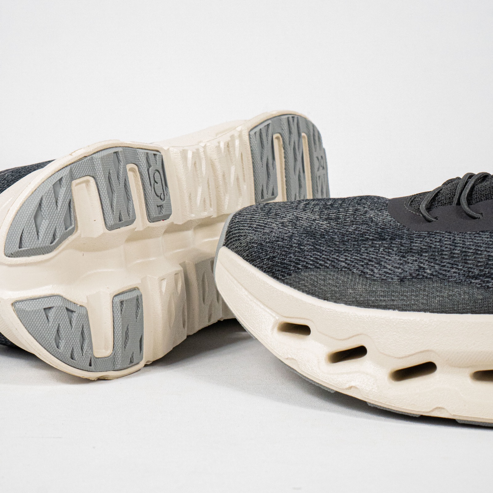 Sepatu On Running Cloudtilt LOEWE Denim Grey Black White Sneakers Unisex Sepatu Lari Olahraga Gym Pria Wanita - Image 2
