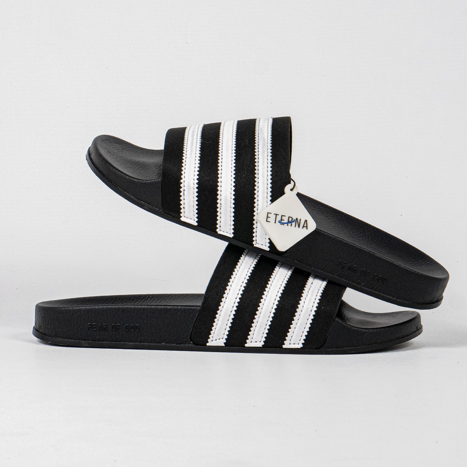 Sandal Adidas Adilette Slides Black Sendal Pria Wanita - Image 4