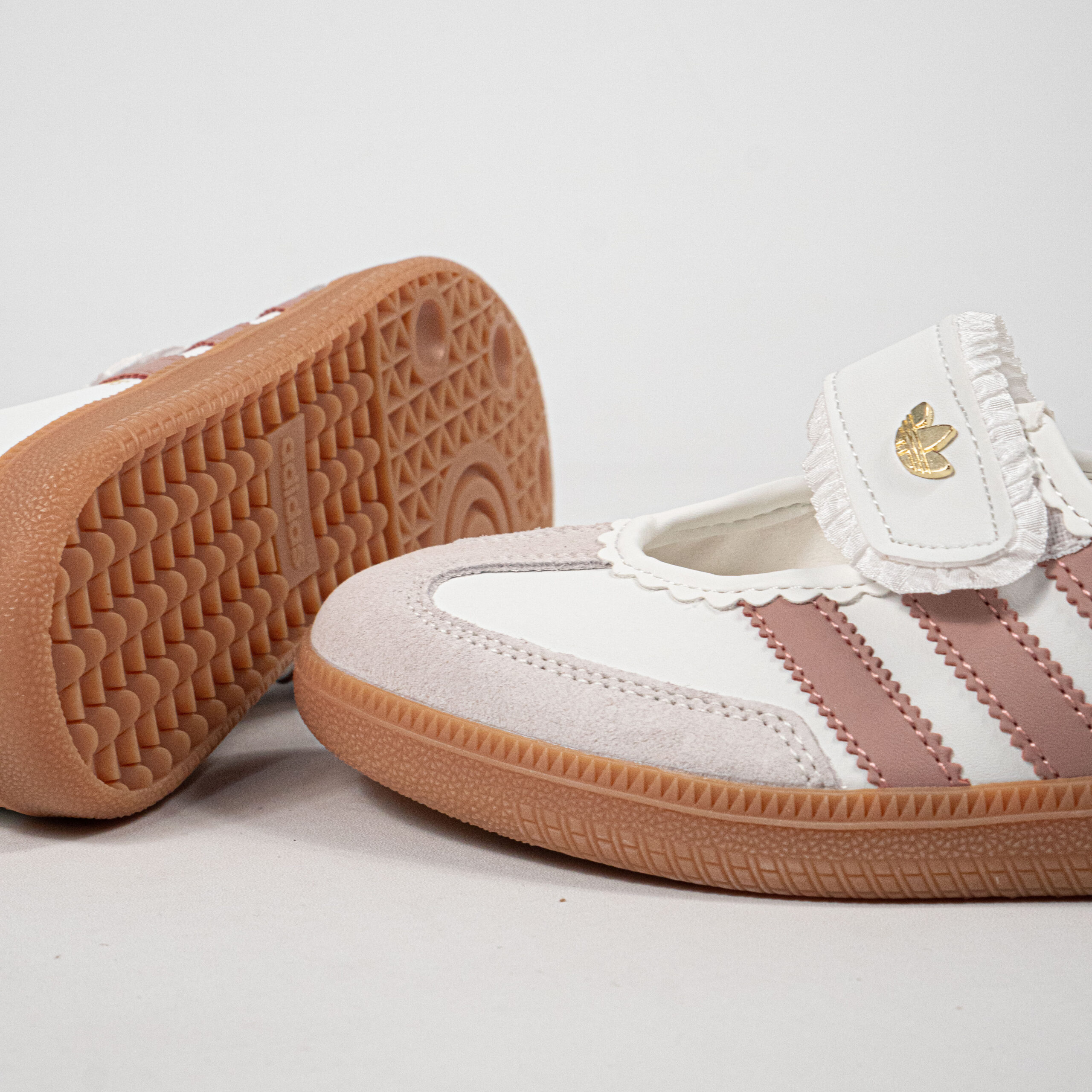 Sepatu Adidas Samba Jane Frill Pack Ruffle White Cream Women Casual Sneakers Wanita Sepatu Kasual - Image 3